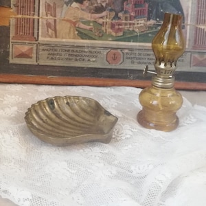 Decorative brass shell for photo and art projects. Vintage from Austria.