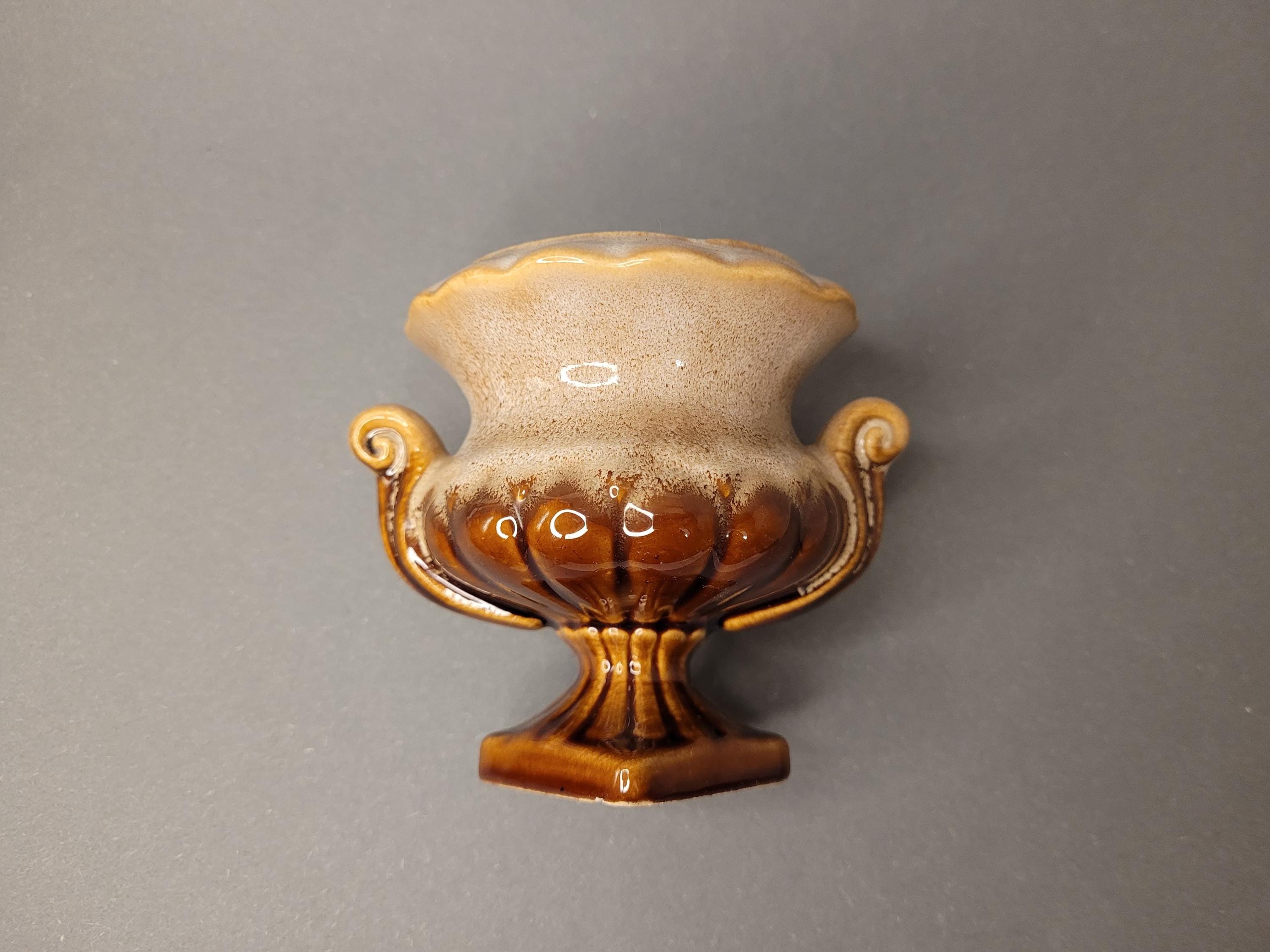 取っ手付きヴィンテージ陶器製ミニチュアアンフォラ花瓶 - Etsy 日本