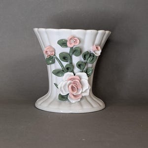 Vintage Porcelain Rose Vase with 3D Applied Flowers, White Ceramic Shabby Chic Flower Pot Planter, Romantic Cottagecore Table Centerpiece