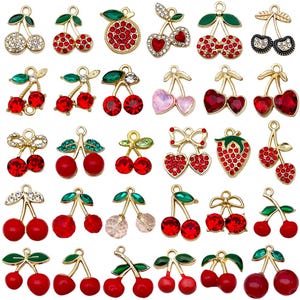 Paquete de 30 dijes de cereza para hacer joyas DIY, colgantes de esmalte con efecto goteo.
