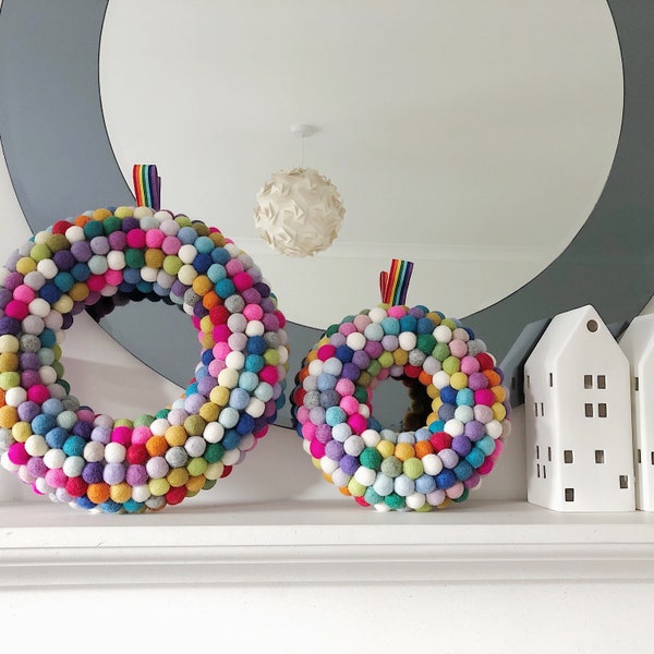 Rainbow felt ball wreath. Holiday wreath. Bright door wreath. Pompom door wreath. Home decor