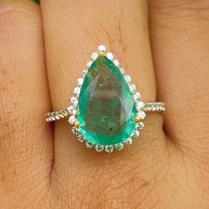 Natural Emerald Engagement Ring Emerald Ring for women tear Drop Emerald ring Emerald Ring Gold