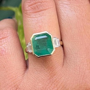 5 carat emerald ring | natural Zambia emerald ring | astrology emerald ring | emerald luck ring | bezel emerald diamond solid gold mens ring