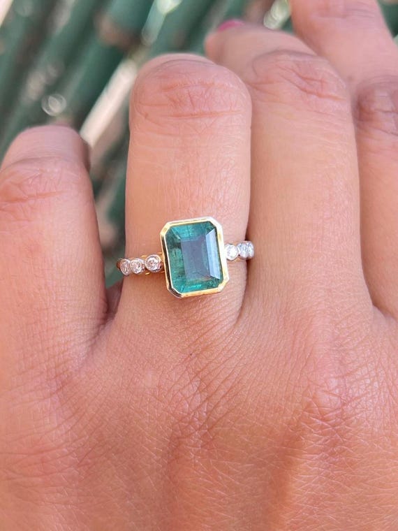 carat emerald ring vivid green emerald ring bluish emerald ring  emerald gold ring emerald cut emerald ring girl emerald ring