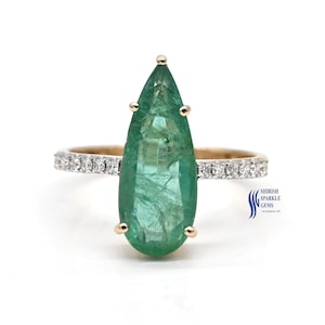 teardrop emerald ring / emerald ring / emerald gold ring / vivid green emerald ring / emerald ring for gift / women emerald solid gold ring