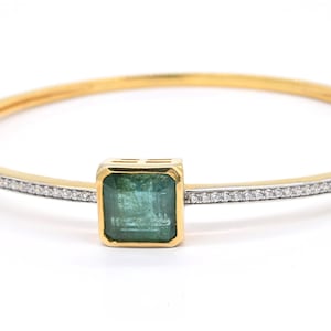 18kt white gold bracelet with natural Emerald natural diamond emerald cut emerald bangle bracelet with box lock openable bracelet emerald