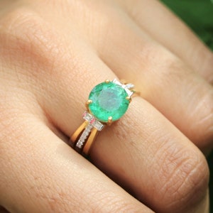 2.83Ct Natural Emerald Ring  natural diamond Emerald ring men emerald engagement ring round emerald ring with diamond emerald solitaire ring