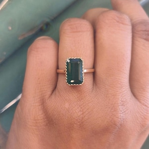 4 carat emerald ring / darker emerald ring / emerald solid gold ring / emerald ring for gift / rectangle emerald ring / natural emerald ring