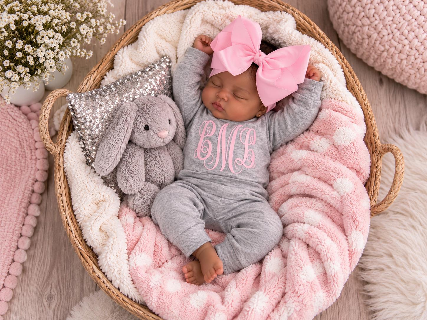 Baby Girl Outfit, Coming Home Outfit, Handmade, Personalized Newborn Outfit, Babyshower Gift, Newborn Clothing Set, Pink Outfits With Bows