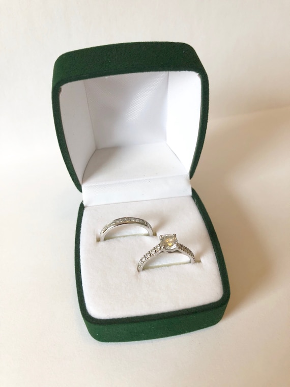 velvet double ring box