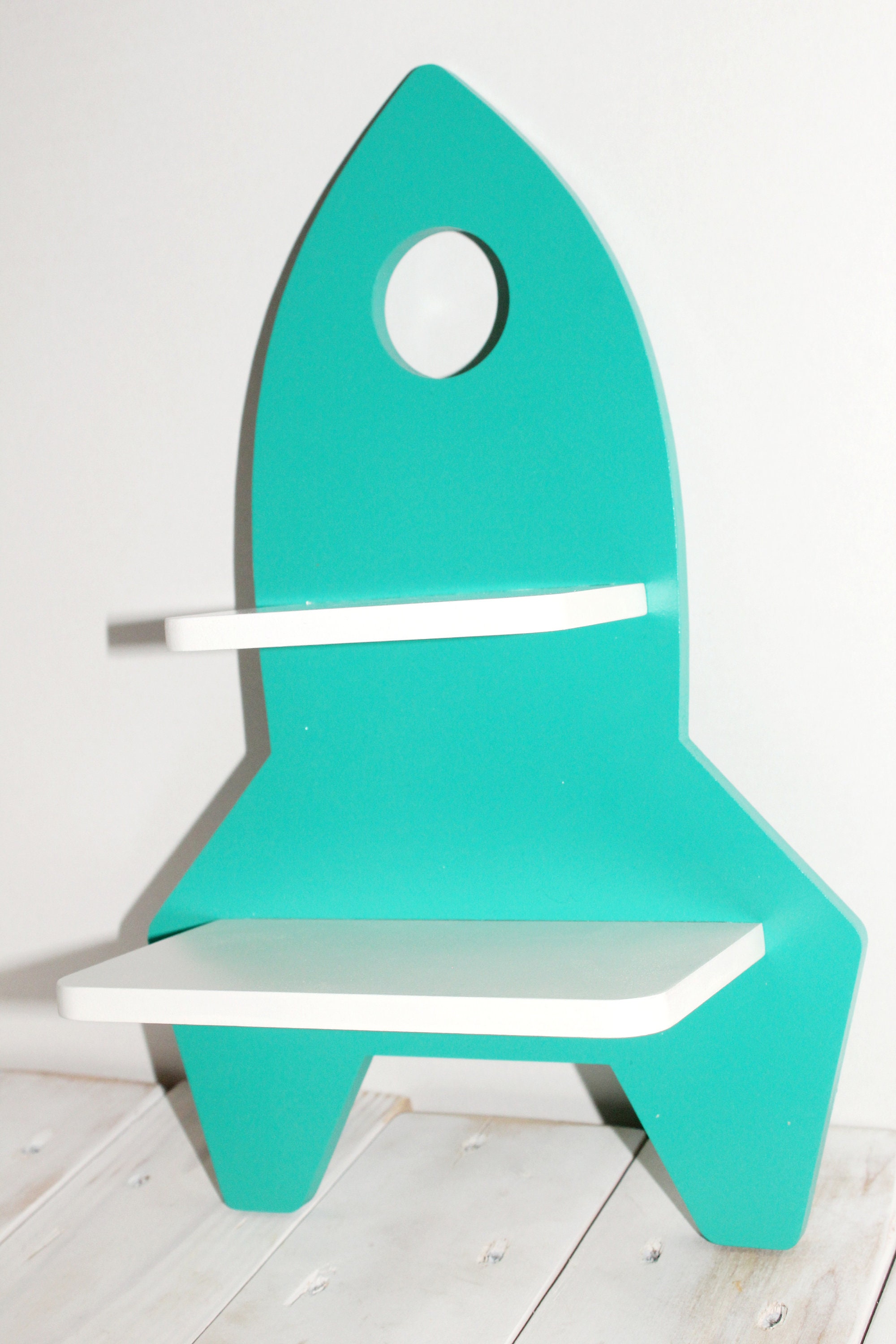 DECHOUS Rocket Shape Shelf Rack For Room Delicate Housewarming Adornment Stylish Display For Parties And Gatherings Unique Rocket Shelf