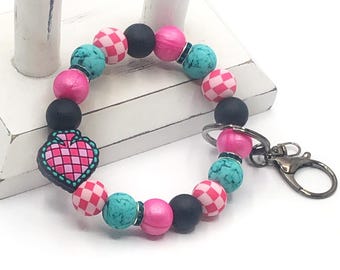 Beaded wristlet keychain, trendy beaded accessory, pink checkered print wristlet, gift for her, spade charm wristlet, pink Pearl wristlet