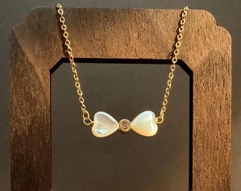 Custom Initial Knot Necklace Mother of Pearl Hearts Pendant, Personalized Bridal Gift Custom Heart Jewelry