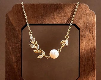 Laurel Leaf Pearl Bridesmaid Necklace, Gold Zircon Branch Pendant, Wedding Bridal Party Thank You Gift, Wedding Bridesmaid Proposal Jewelry