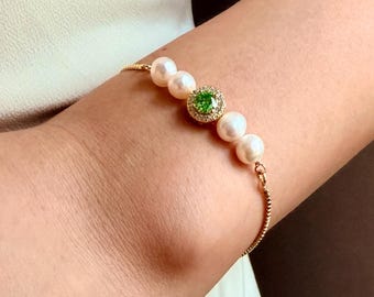 Custom Birthstone Freshwater Pearl Bracelet, Best Friend Sisters Gift Bridesmaid Bracelet, Birthday Gift Bridal Party Jewelry Gift