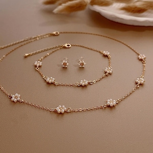 Bransoletka z perłowym kwiatem, naszyjnik, kolczyki, zestaw biżuterii ślubnej, prezent dla druhny, prezent ślubny dla druhen, dziewczynek sypiących kwiaty, małych druhen