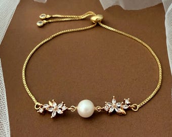 Dainty Flower Cubic Zirconia Bracelet, Nutural Freshwater Pearl Bracelet, Adjustable Gold Floral Bracelet, Bridesmaid & Flower Girl Gift