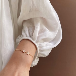 Bracelet personnalisé de fille de fleur d'enfant en bas âge, cadeau de demoiselle d'honneur, cadeaux de petite fille, bracelet initial de fille de fleur, bracelet de demoiselles d'honneur junior image 3