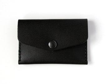 Basic Wallet in black leather for cards and cash