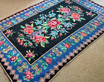 Vintage needlepoint rug, wall hanging rug, kilim, Handmade Tapestry, wall tapestry