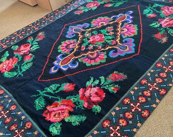 Vintage needlepoint rug, wall hanging rug, kilim, Handmade Tapestry, wall tapestry