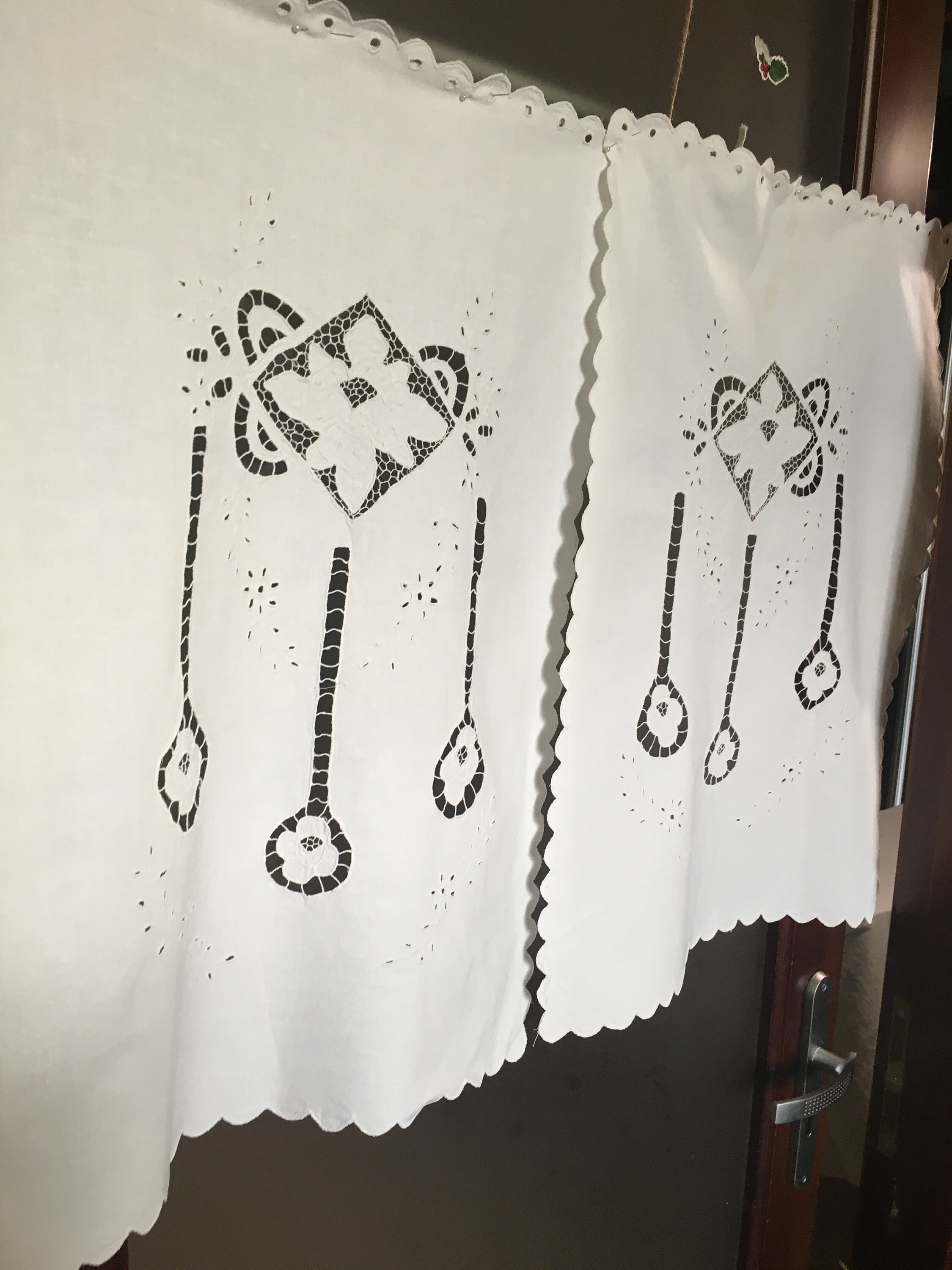 Vintage pair of white cotton eyelet cutwork cafe curtains Etsy