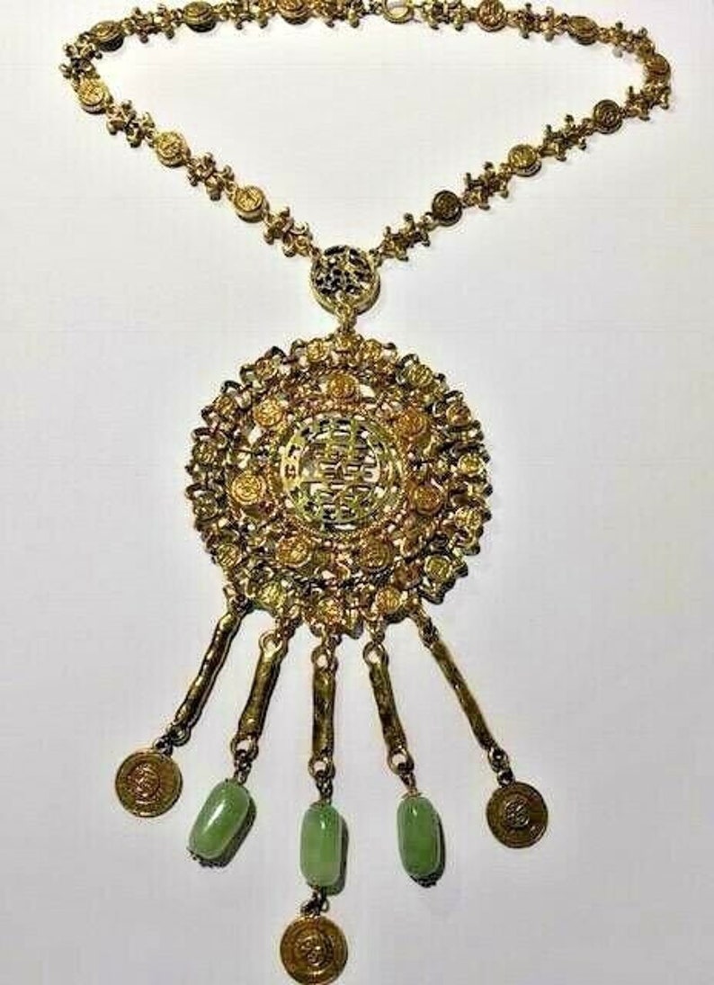 Signed Vintage Goldette Gold Tone Green Bead Chinese Zodiac Happiness Pendant Necklace
