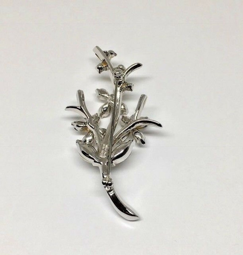 1940/'s Trifari Signed Patent Pending Floral Silver Tone Rhinestone Brooch Pin