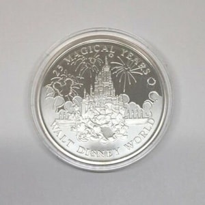 1971 1996 Walt Disney World 25 Magical Years Commemorative 5oz