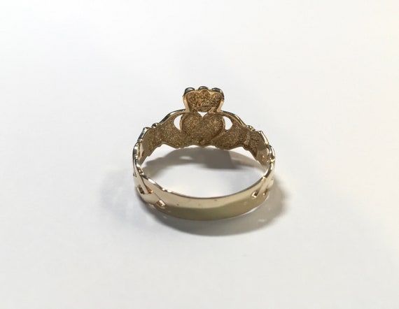 Vintage 14k Yellow Gold Claddagh Hands Celtic Kno… - image 5