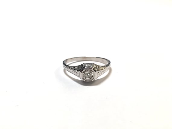 Antique White Gold Ring