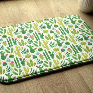 Non-slip Rug, Bath Runner, Varienty Cacti, Green, Plants Pattern, Compact Rug, Bathroom Mat, Floor Decoration