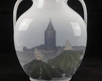Antique Handpainted Royal Copenhagen Art Nouveau Porcelain Vase. Period 1889-1922 Factory 1st.