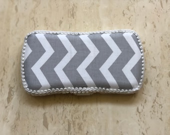 Travel Baby Wipe Case, Gray and White Chevron, Diaper Bag, Baby Wipes, Baby Layette, Baby Shower Gifts, Baby Wipe Holder, Wipes