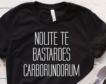 Maglietta Nolite Te Bastardes Carborundorum Resistance ~ Persisted ~ Resistenza ~ Maglietta unisex per i diritti delle donne