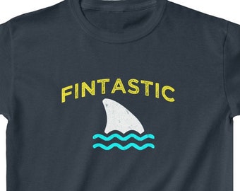 Kinderen Fintastic Shark Fin 70s Vintage Tee | Jongens Shark T-shirt | Girls Shark Shirt | Shark Shirt | Kindercadeau | Grappige Shark Shirts