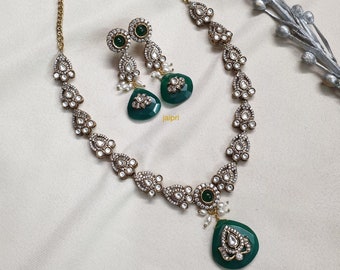 Emerald Green Indian Kundan Necklace, Indian Kundan Jewelry, Pakistani Necklace, Bollywood Wedding, Sabyasachi Jewelry, Premium Pendant Set