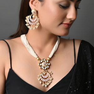Antique Gold Chandbali Pendant Necklace, Indian Wedding Jewelry, South Indian Jewelry, Wedding Necklace, Temple Jewelry