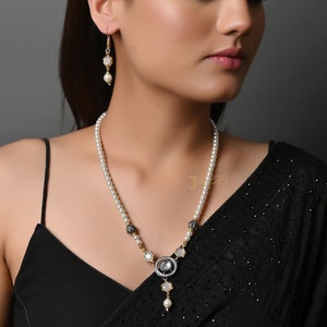 Silver Tone Kundan Pearl Pendant Necklace, Jadau kundan necklace, Indian necklace, Indian Jewelry, Kundan Necklace, Pakistani Kundan Jewelry
