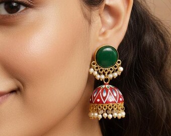 Pendientes Jhumka Meenakari pintados a mano, joyería nupcial india roja y verde, Jhumki de perla de Rajastán, pendientes étnicos de oro, regalo festivo