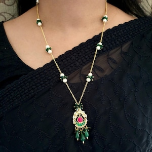 Red Green Jadau Kundan Gold Pendant Necklace, Delicate Kundan Necklace, Indian Necklace, Indian Jewelry, Bollywood Jewelry, Kundan Jewelry