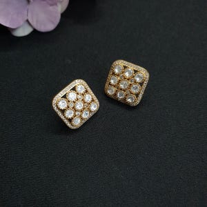 Pendientes Kundan Polki cuadrados, pendientes llamativos, pendientes Kundan Polki, joyería india, pendientes indios, joyería de Bollywood, pendientes Sabyasachi