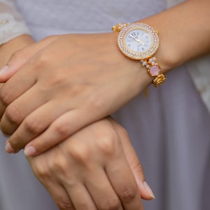 Gold Vintage Armbanduhr, einstellbare goldfarbene Quarzuhr, einzigartiger Schmuck für Männer und Frauen, Retro Gold Ring Uhr