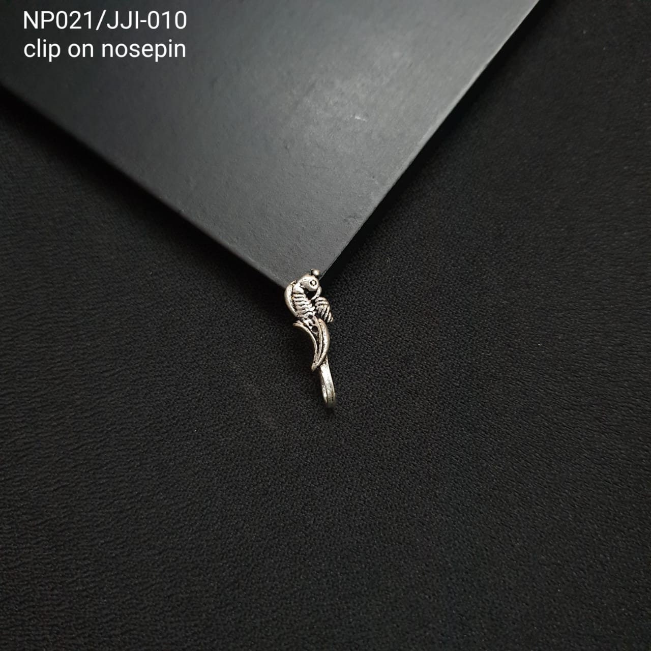Designer knock off jewelry best sale