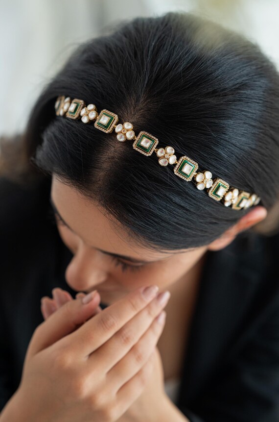 Green Kundan Pearl Headband | Indian Bridal Hair Jewelry  display picture 1