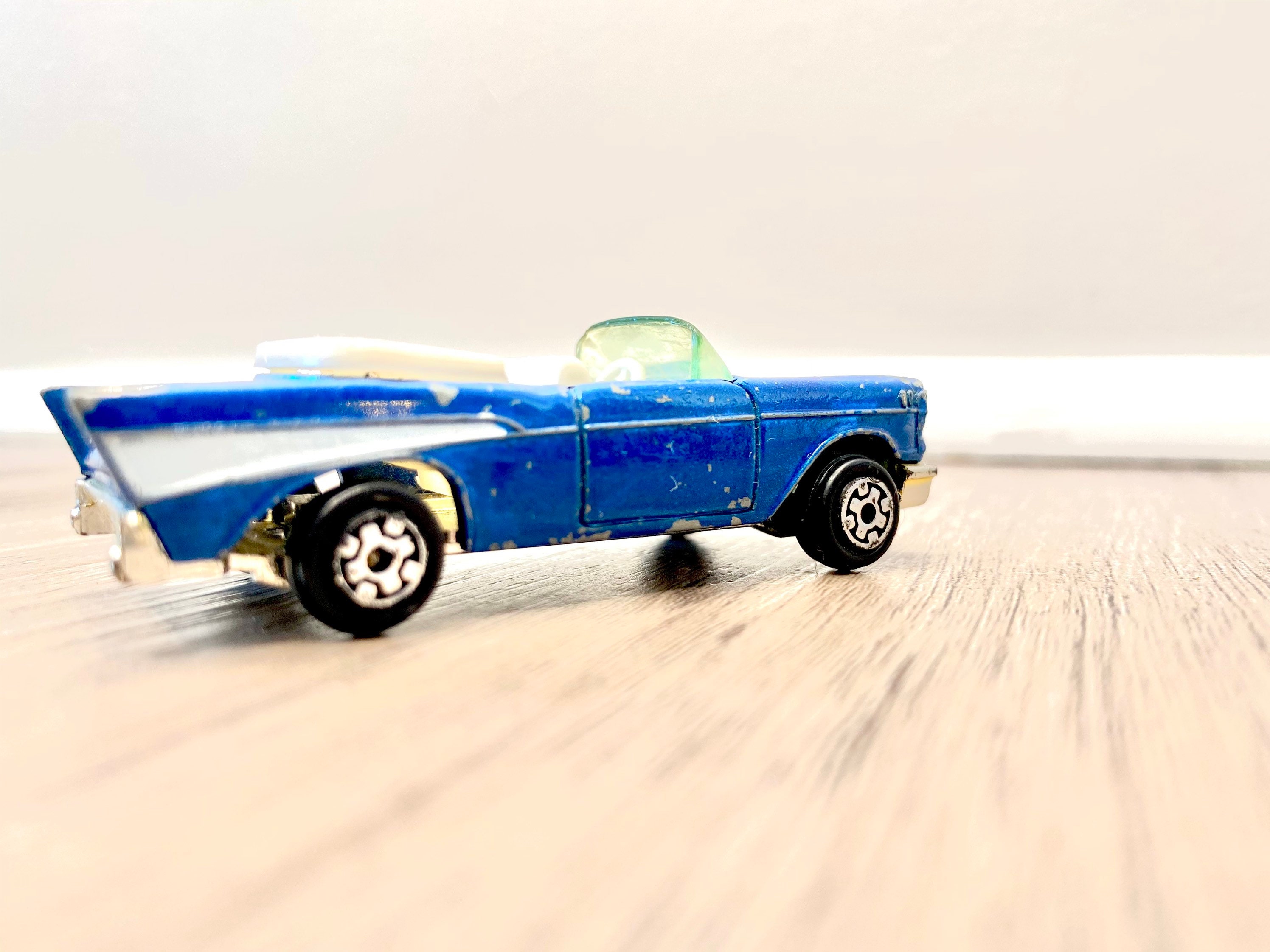 レア】57Chevy風 ラジオ型オブジェ ヴィンテージ レア】57Chevy風