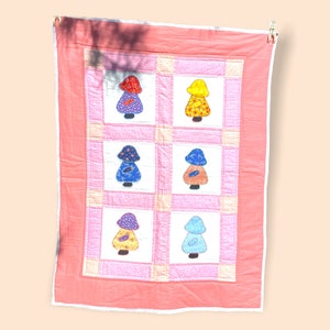 Vintage Sun Bonnet Sue Quilt, Vintage Sun Bonnet Quilt, vintage Holly Hobbie Quilt, Holly Hobby, Sun Bonnet, Sun Bonnet Sue, Quilt, Girls