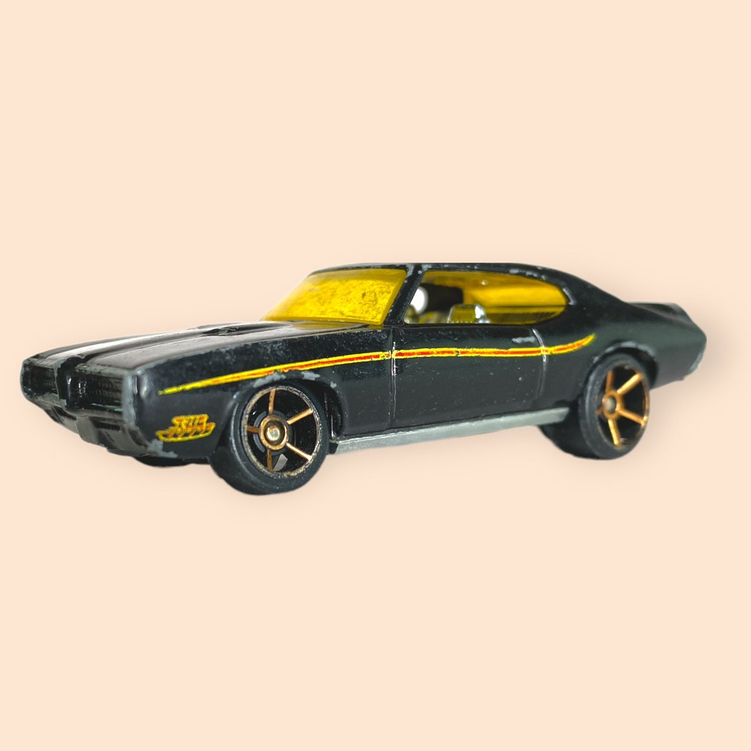 69 Pontiac GTO Hot Wheel, 2005 69 Pontiac GTO Hot Wheel, 69