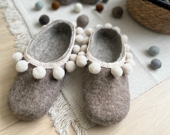Felted Wool Slippers Indoor Shoes for Women Housewarming Gift Handmade Slippers Eco Friendly Gift For Her White Bubbles Winter Gifts