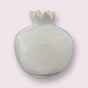 vase de grenade en porcelaine blanche / diffuseur / cadeau rosh hashana / décoration intérieure faite à la main tablescape